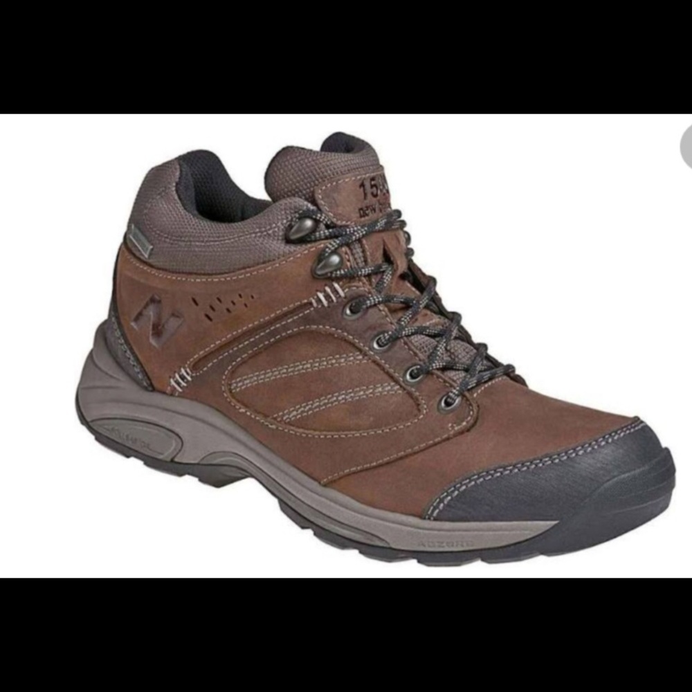 New Balance Men's 1569 size 10.5